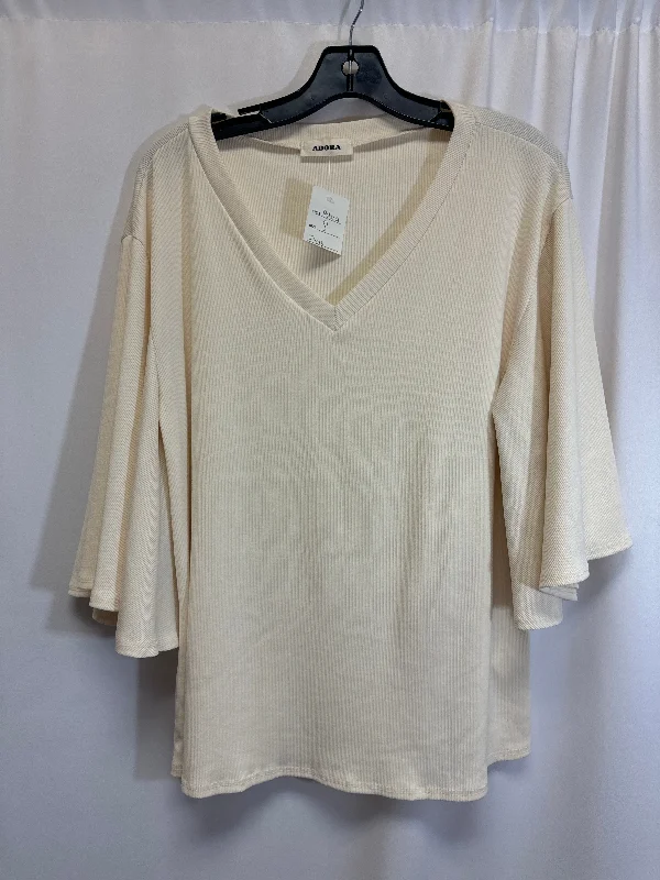 Cream Top 3/4 Sleeve Clothes Mentor, Size S Confident Men's High