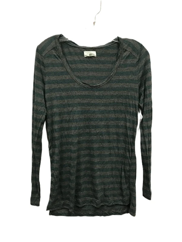 Green & Grey Top Long Sleeve Basic By Lou And Grey, Size: M Trendy Men's Bucket